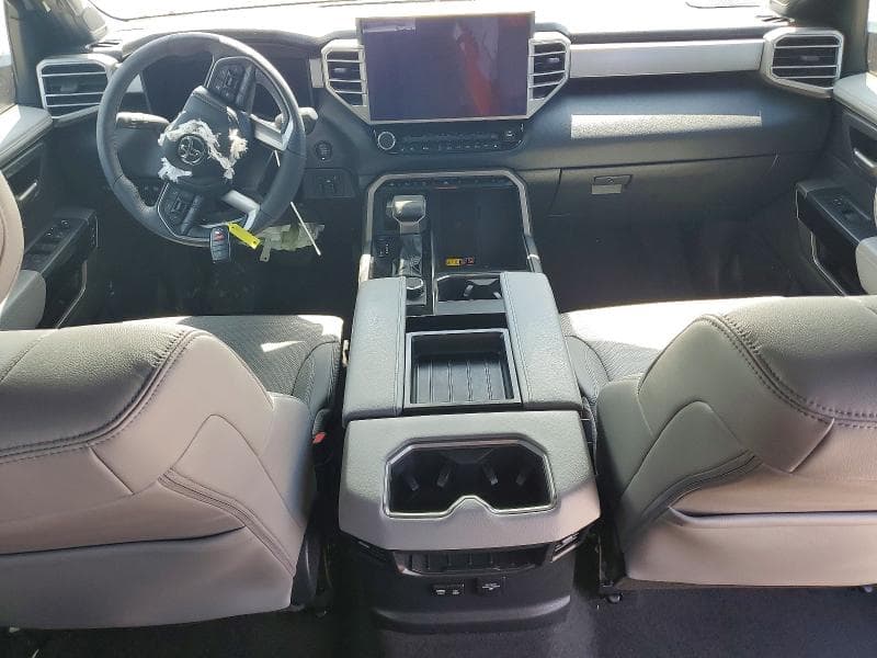 2025 TOYOTA TUNDRA LIMITED LIMITED 8