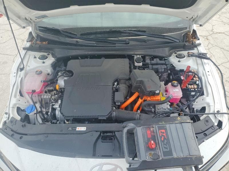 2025 HYUNDAI ELANTRA LIMITED 11
