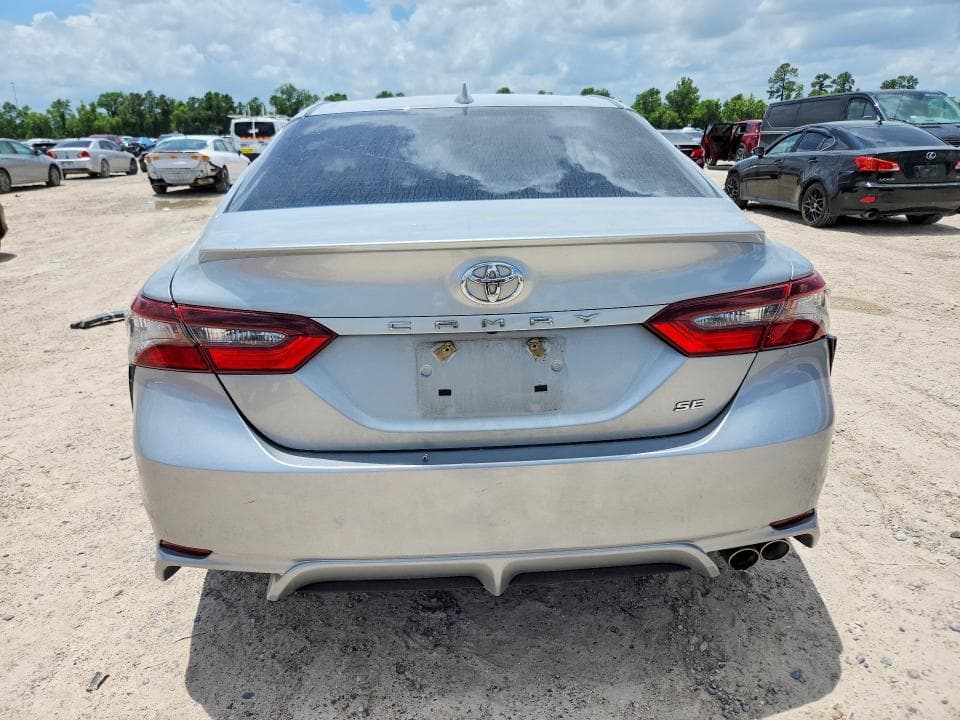 2021 TOYOTA CAMRY SE 6