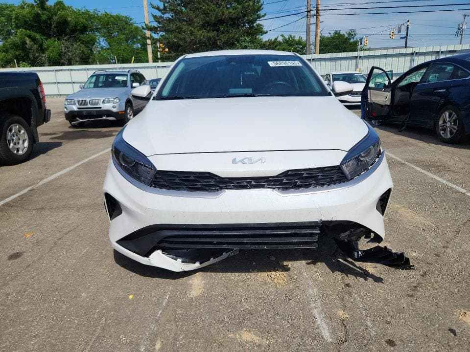 2024 KIA FORTE LXS 5