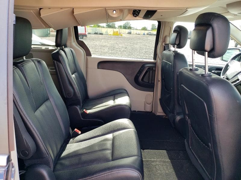 2016 CHRYSLER TOWN & COUNTRY TOURING L TOURING L 11