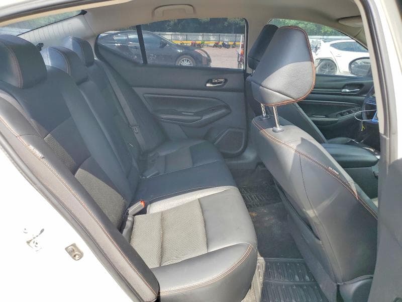 2019 NISSAN ALTIMA SR SR 10