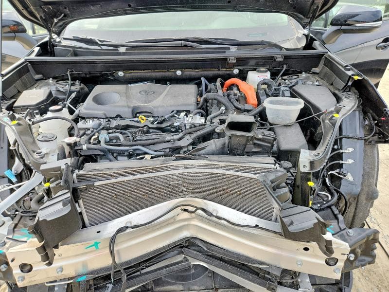 2024 TOYOTA RAV4 HYBRID XLE XLE 12