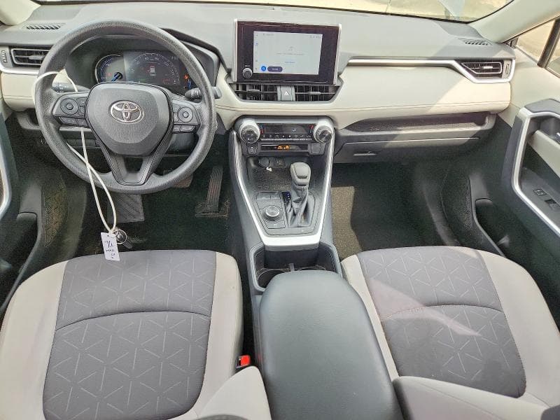 2024 TOYOTA RAV4 HYBRID XLE XLE 8