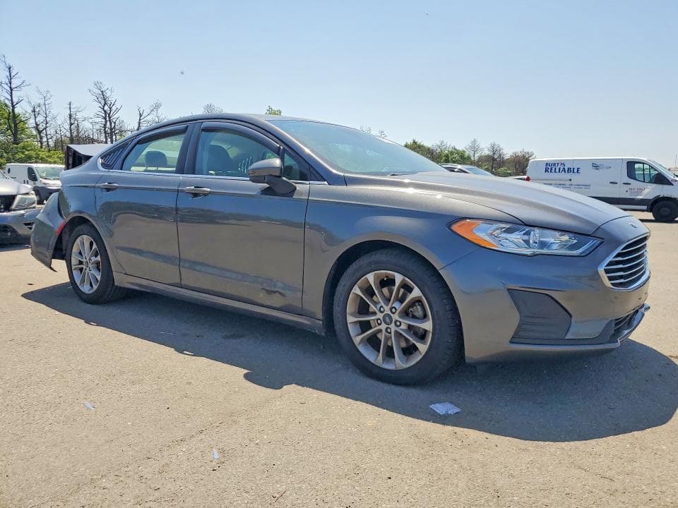 2019 FORD FUSION SE 4