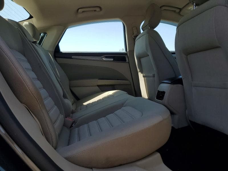 2019 FORD FUSION SE 10