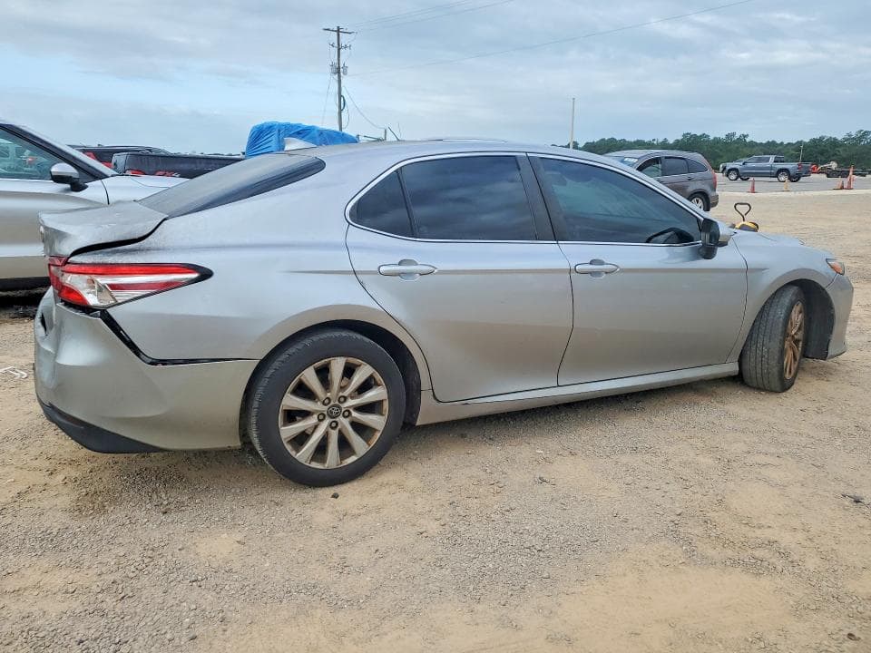 2019 TOYOTA CAMRY LE LE 3