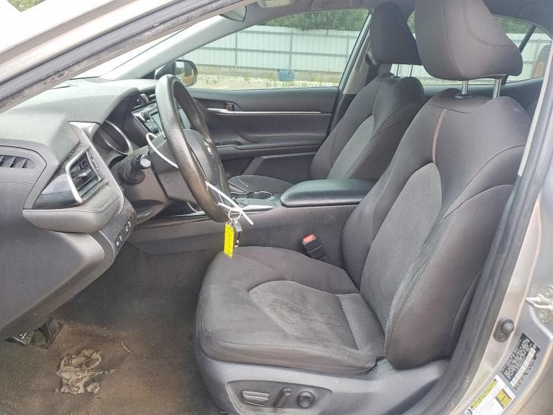 2019 TOYOTA CAMRY LE LE 7