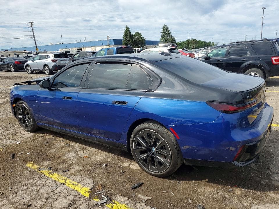 2024 BMW 750 XE XE 2