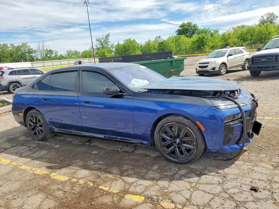 2024 BMW 750 XE XE 4