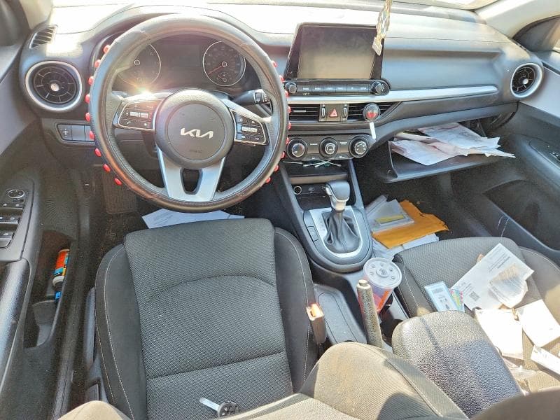 2024 KIA FORTE LXS 8