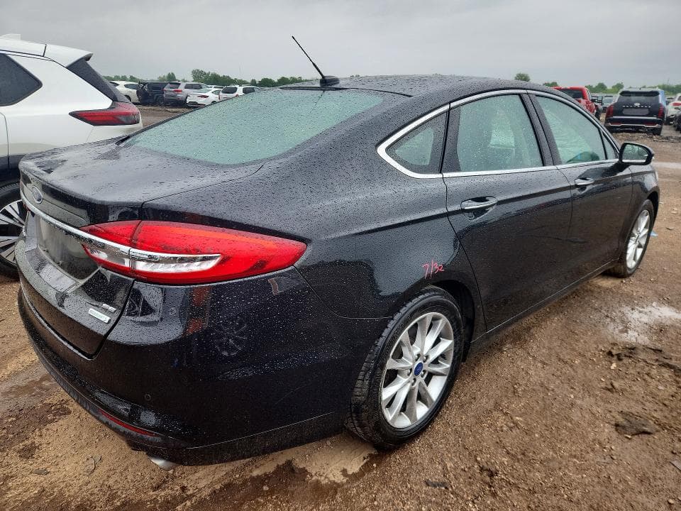 2017 FORD FUSION SE 3