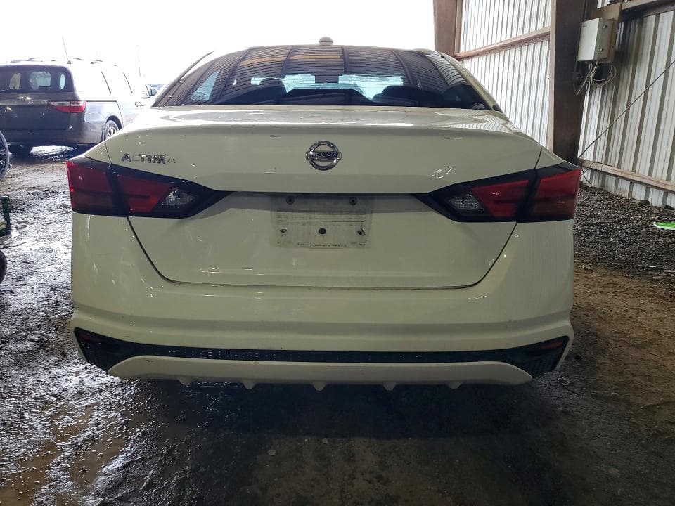 2019 NISSAN ALTIMA 4 D 6