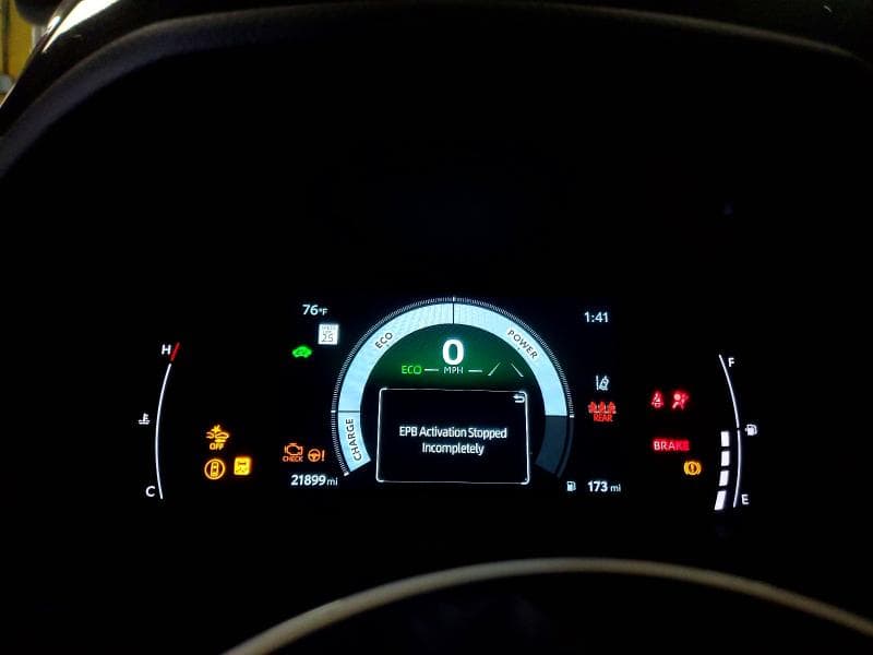 2025 TOYOTA CAMRY SE SE 9