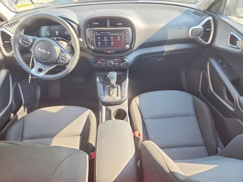 2025 KIA SOUL LX 8