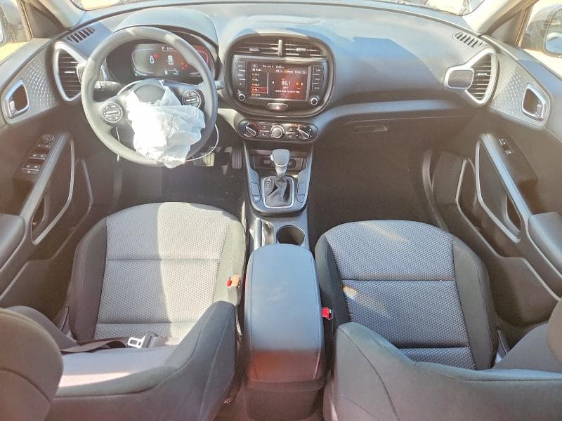 2023 KIA SOUL LX LX 8