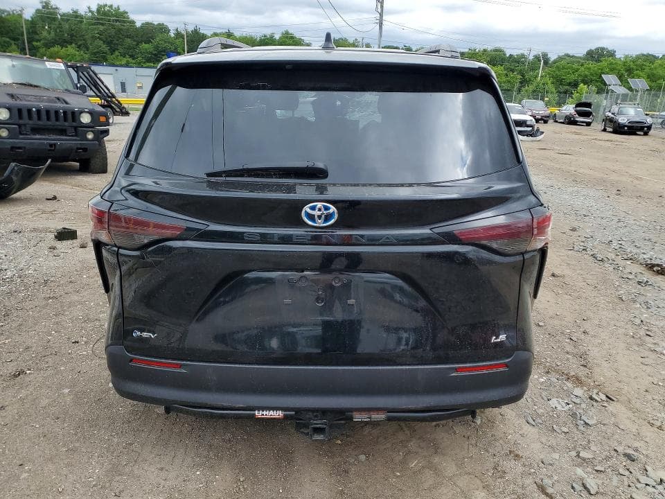 2025 TOYOTA SIENNA 6