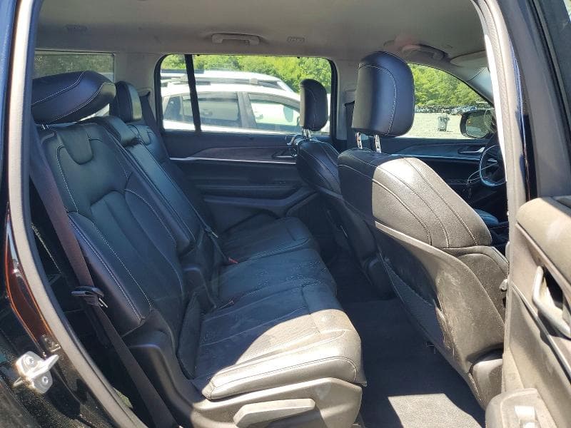 2023 JEEP GRAND CHEROKEE L LIMITED 11
