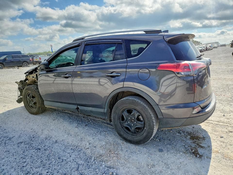 2018 TOYOTA RAV4 LE 2