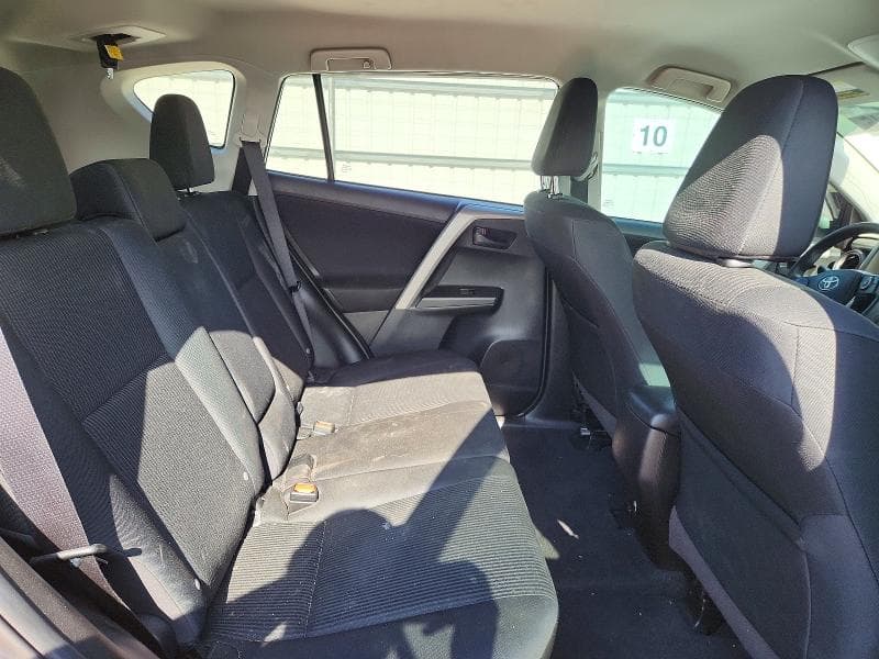2018 TOYOTA RAV4 LE 11