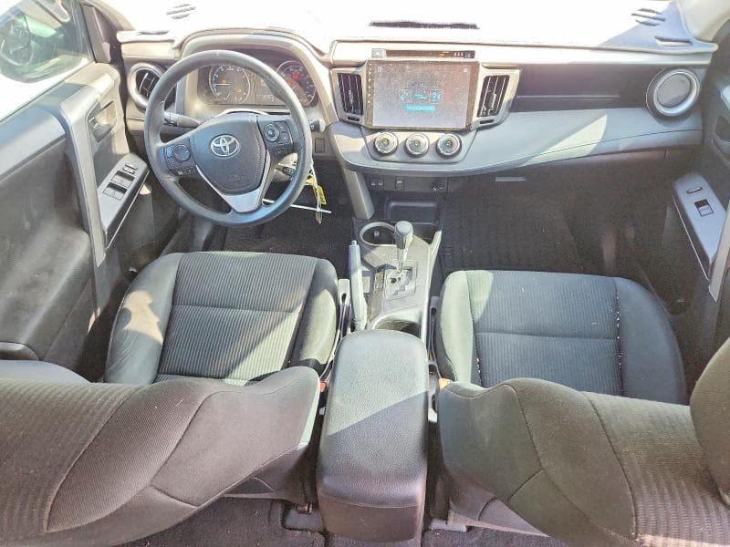 2018 TOYOTA RAV4 LE 8