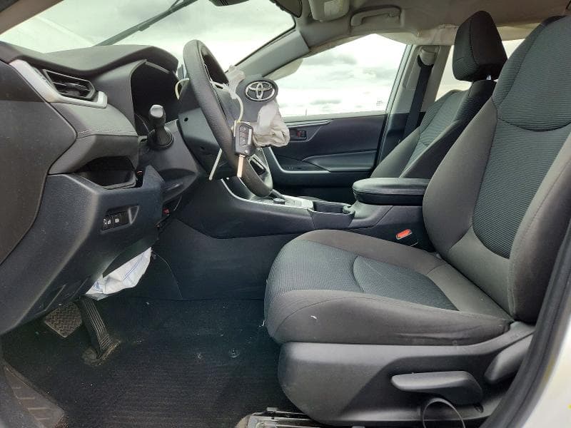 2023 TOYOTA RAV4 LE LE 7
