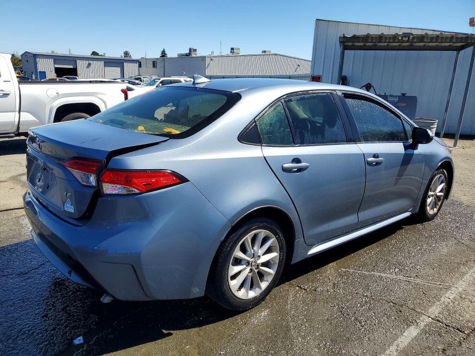 2021 TOYOTA COROLLA LE 3