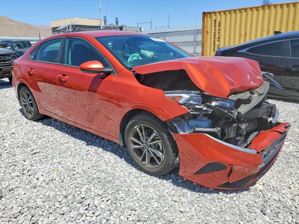 2023 KIA FORTE LXS 4