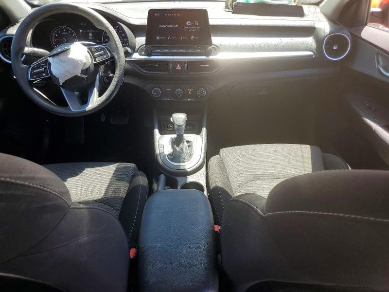 2023 KIA FORTE LXS 8