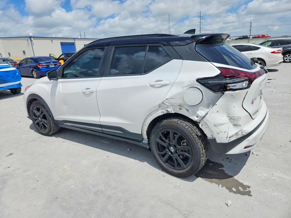 2021 NISSAN KICKS SR 2