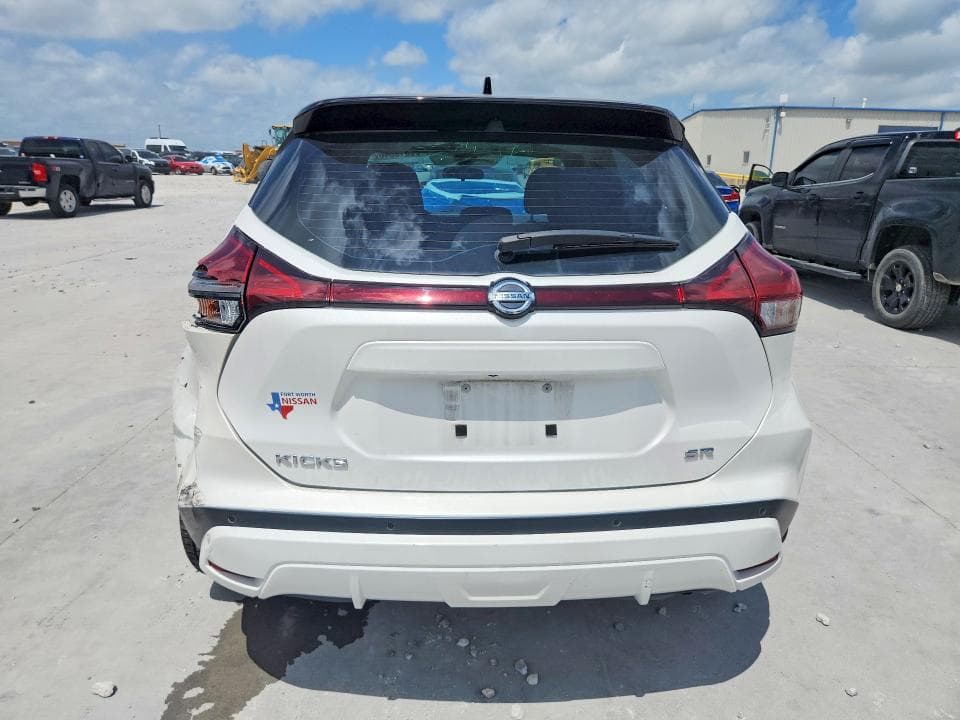 2021 NISSAN KICKS SR 6