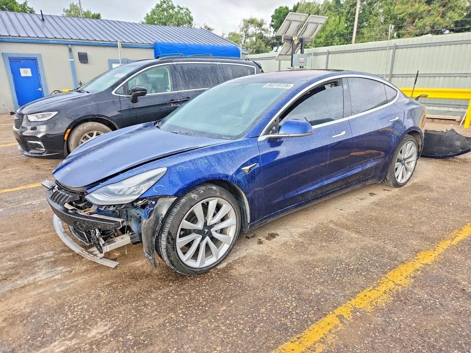 2018 TESLA MODEL 3 1