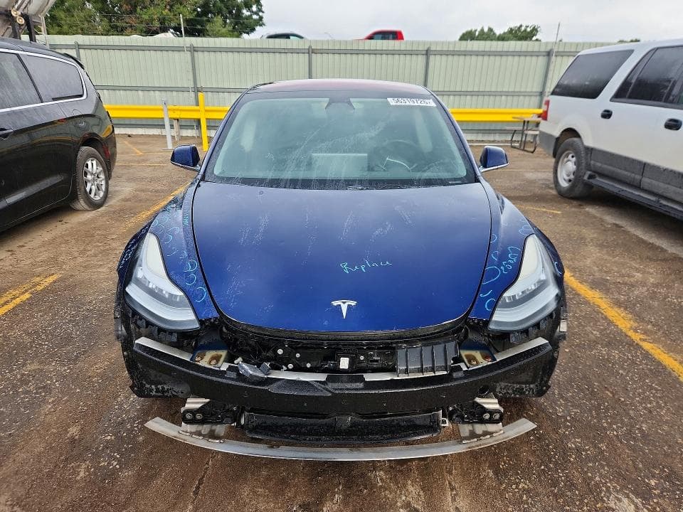 2018 TESLA MODEL 3 5
