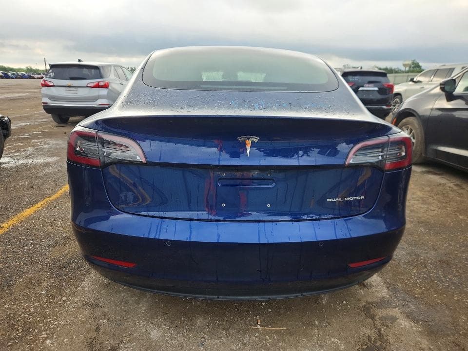 2018 TESLA MODEL 3 6