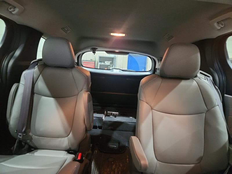 2025 TOYOTA SIENNA XLE 7-PASSENGER XLE 7-PASSENGER 10