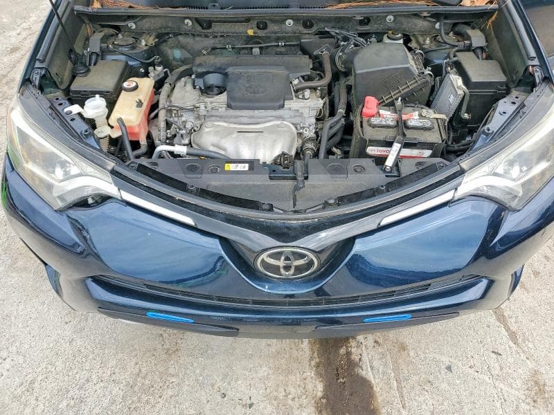 2018 TOYOTA RAV4 XLE 12