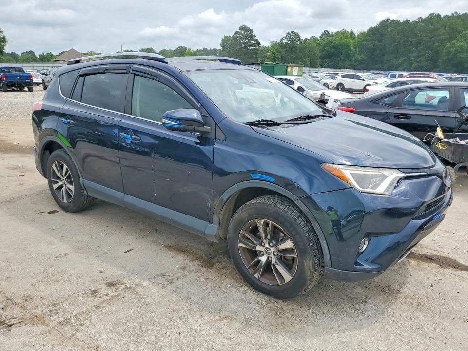 2018 TOYOTA RAV4 XLE 4