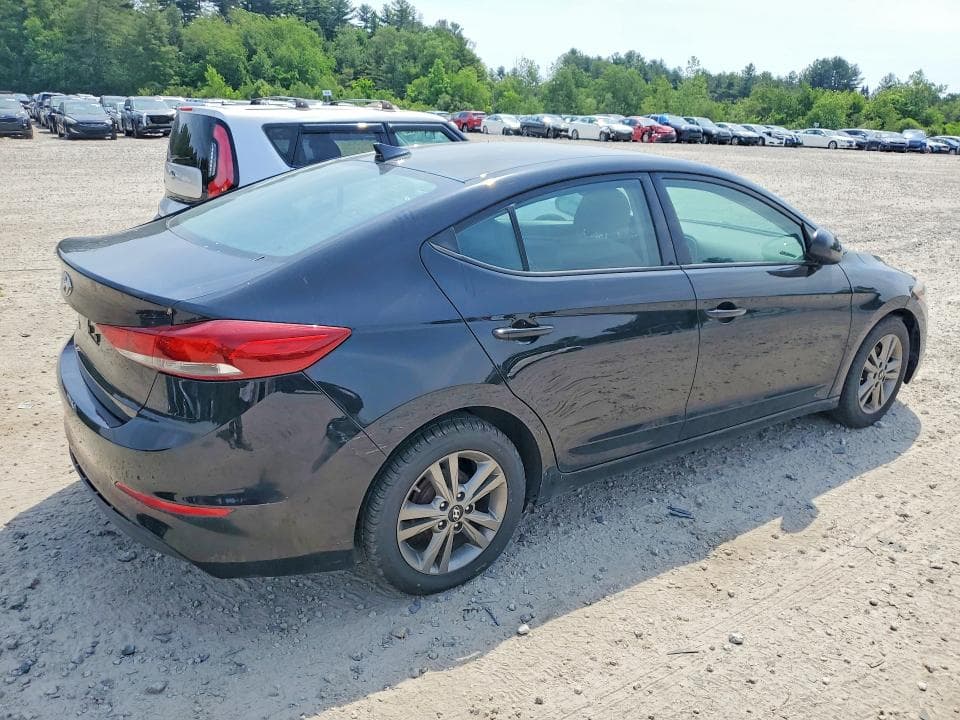 2017 HYUNDAI ELANTRA SE SE 4