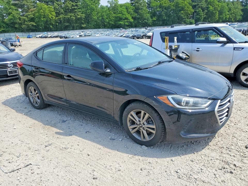 2017 HYUNDAI ELANTRA SE SE 5