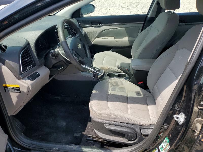 2017 HYUNDAI ELANTRA SE SE 8