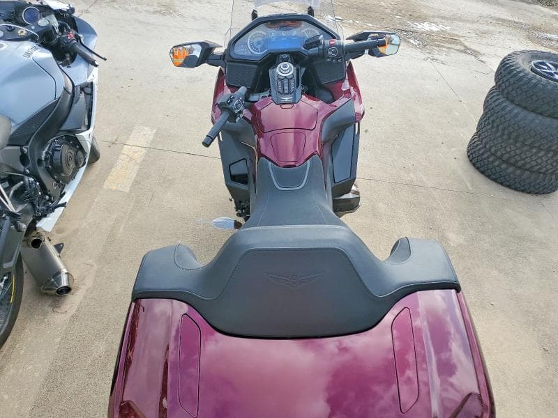2025 HONDA GL1800 D 6