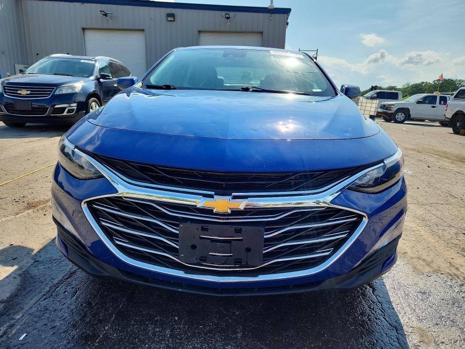 2023 CHEVROLET MALIBU LT LT 5