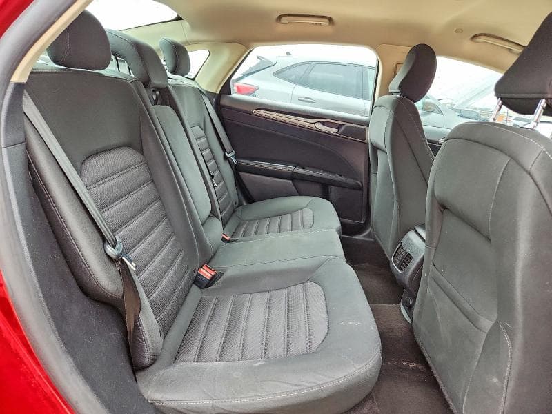 2020 FORD FUSION SE 10
