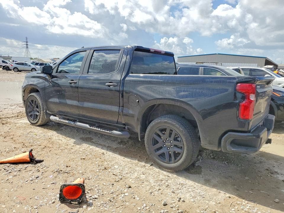 2024 CHEVROLET SILVERADO C1500 CUSTOM 2
