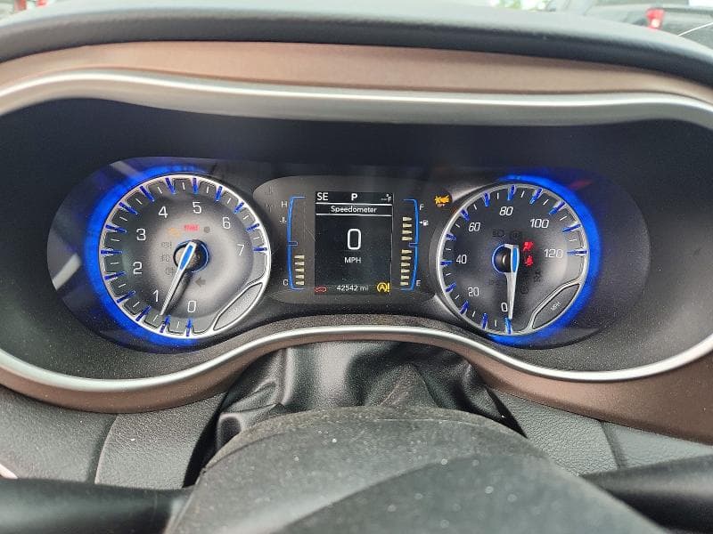 2024 CHRYSLER VOYAGER LX 9