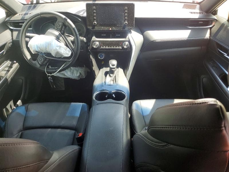 2022 TOYOTA VENZA XLE 8