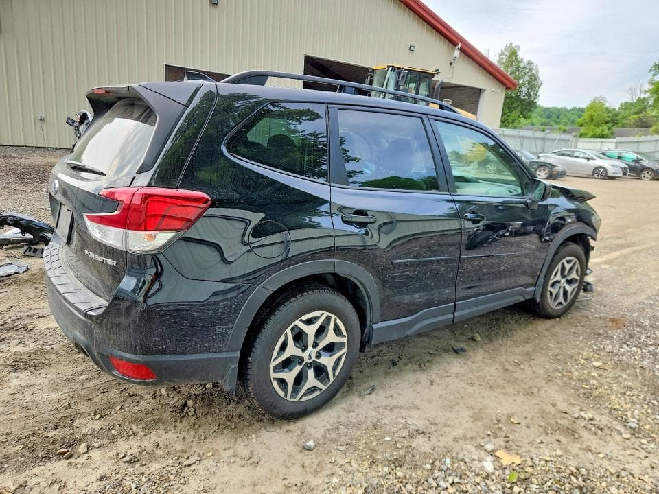 2021 SUBARU FORESTER PREMIUM 3