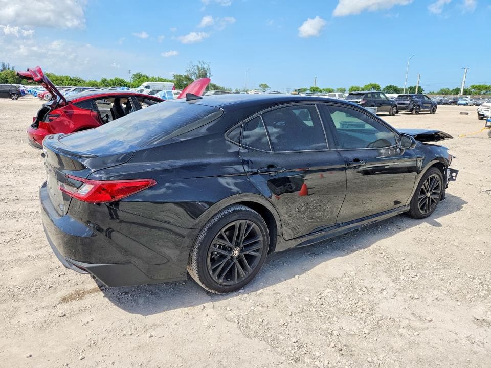 2026 TOYOTA CAMRY SE 3