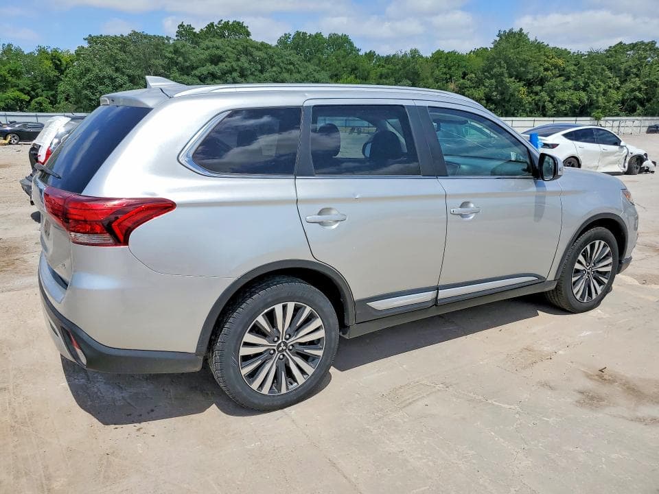 2020 MITSUBISHI OUTLANDER SE 3