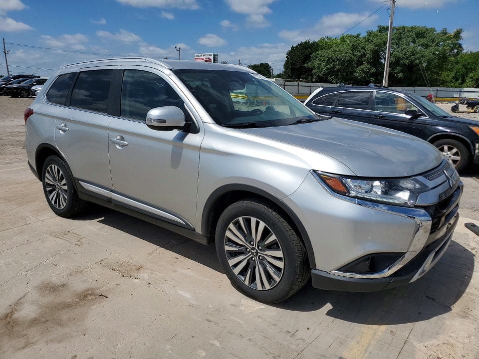 2020 MITSUBISHI OUTLANDER SE 4